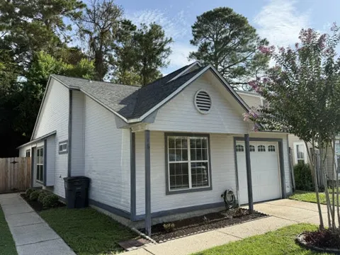 16 Kelly Way