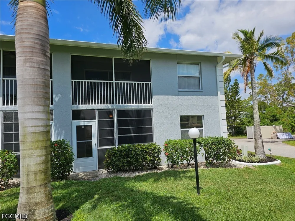 Arbor Lakes Drive W #101 North Fort Myers, FL 33917