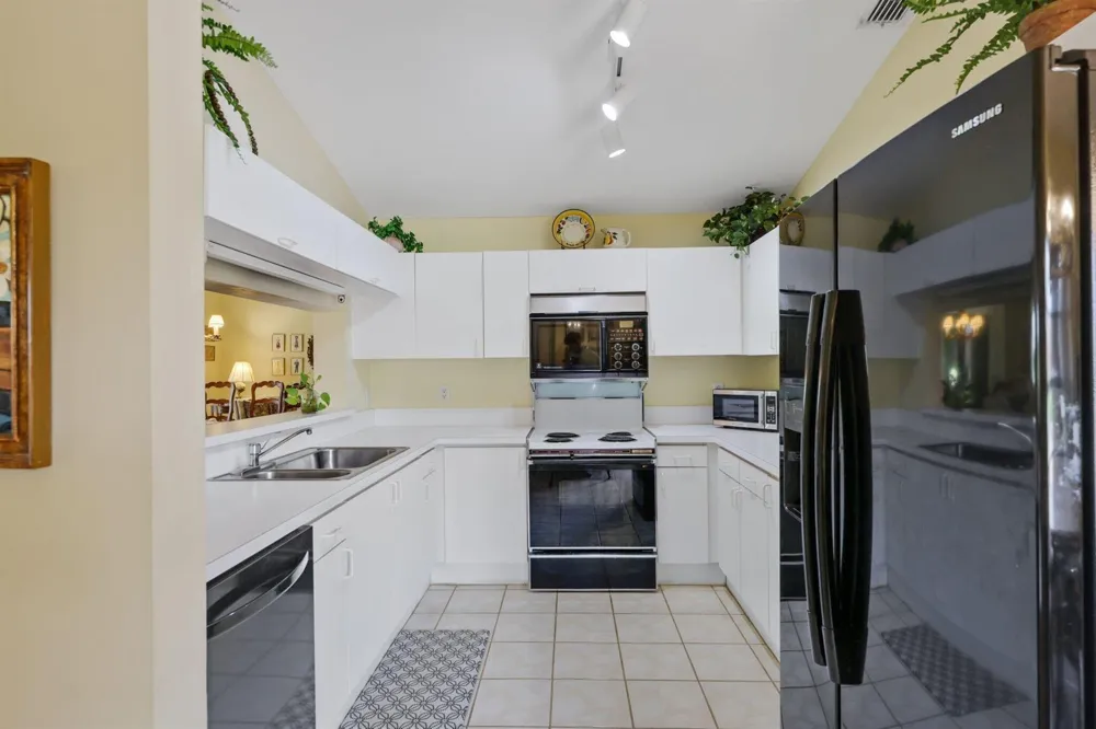 8423 Juddith Avenue Boynton Beach, FL 33472