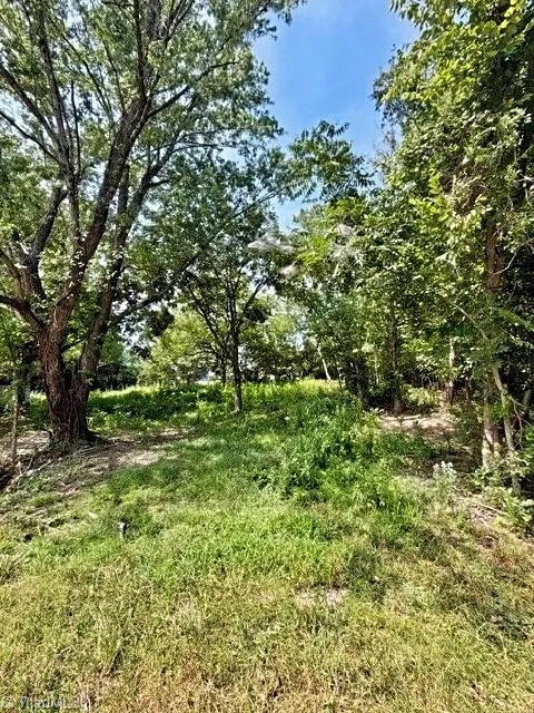 323 Pemberton Street Yanceyville, NC 27379