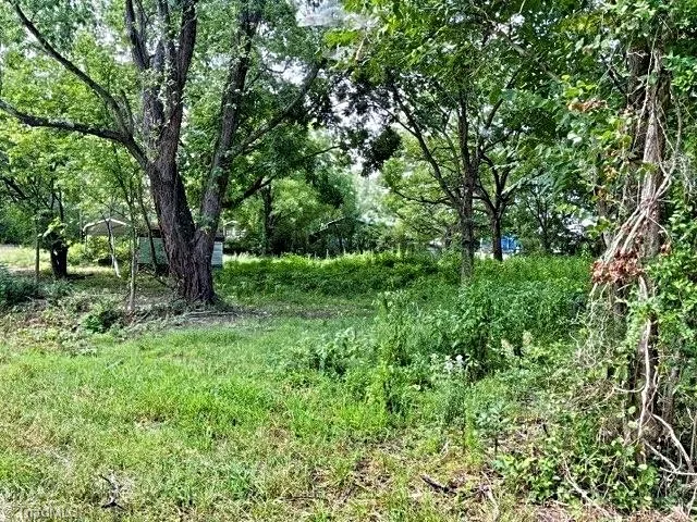 323 Pemberton Street Yanceyville, NC 27379