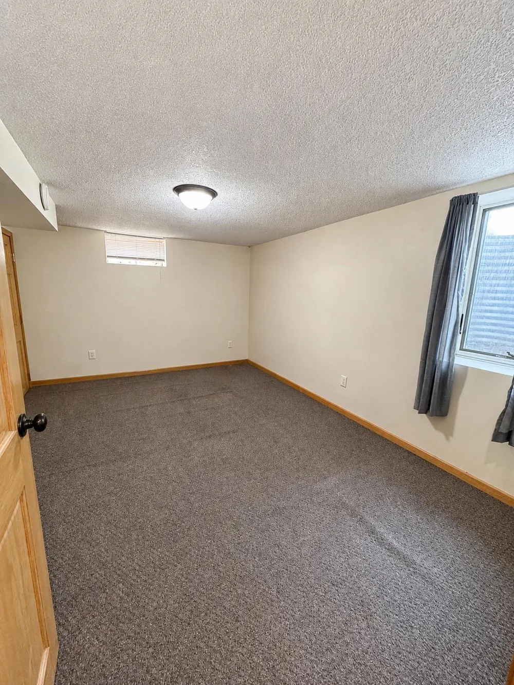 11219 Bittersweet Street NW Coon Rapids, MN 55433