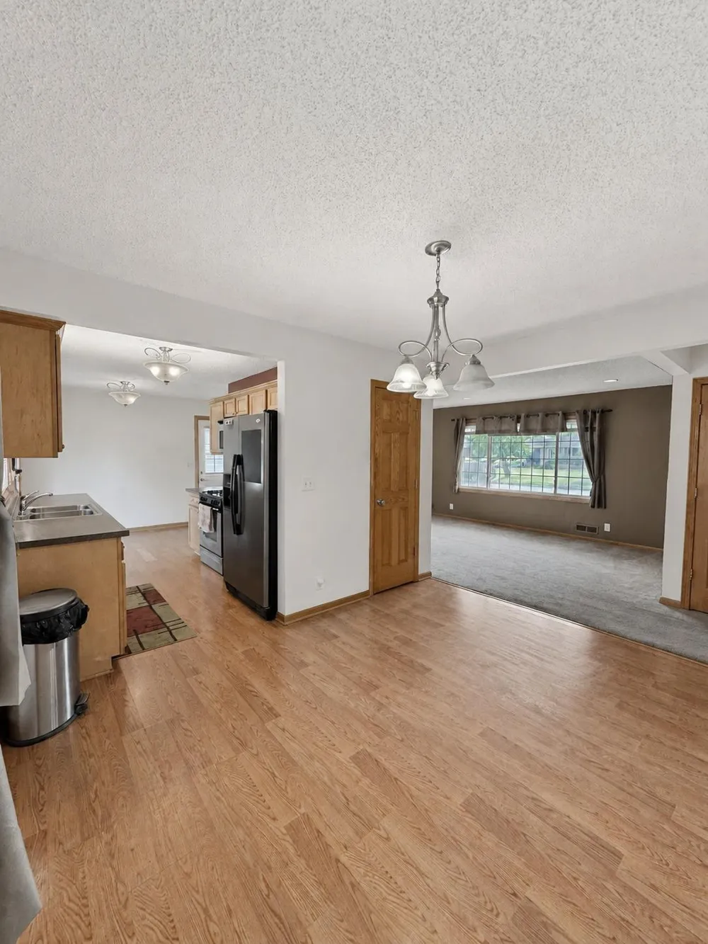 11219 Bittersweet Street NW Coon Rapids, MN 55433