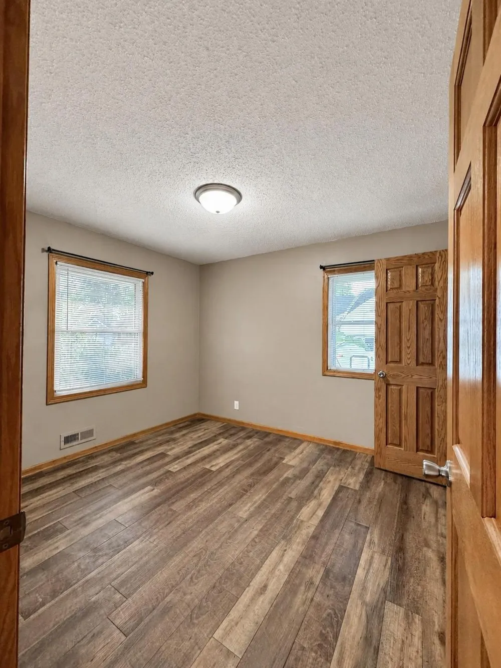 11219 Bittersweet Street NW Coon Rapids, MN 55433