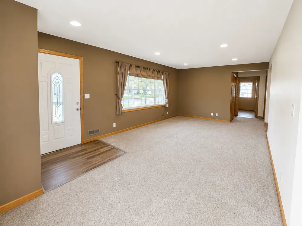 11219 Bittersweet Street NW Coon Rapids, MN 55433