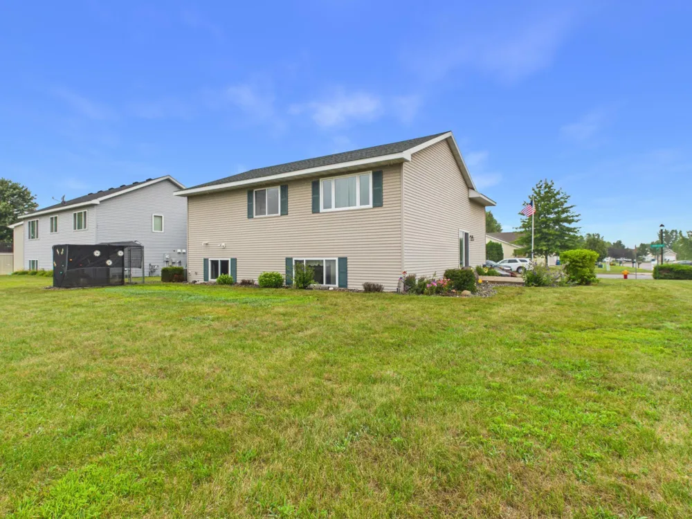 1670 Peach Court NE Sauk Rapids, MN 56379