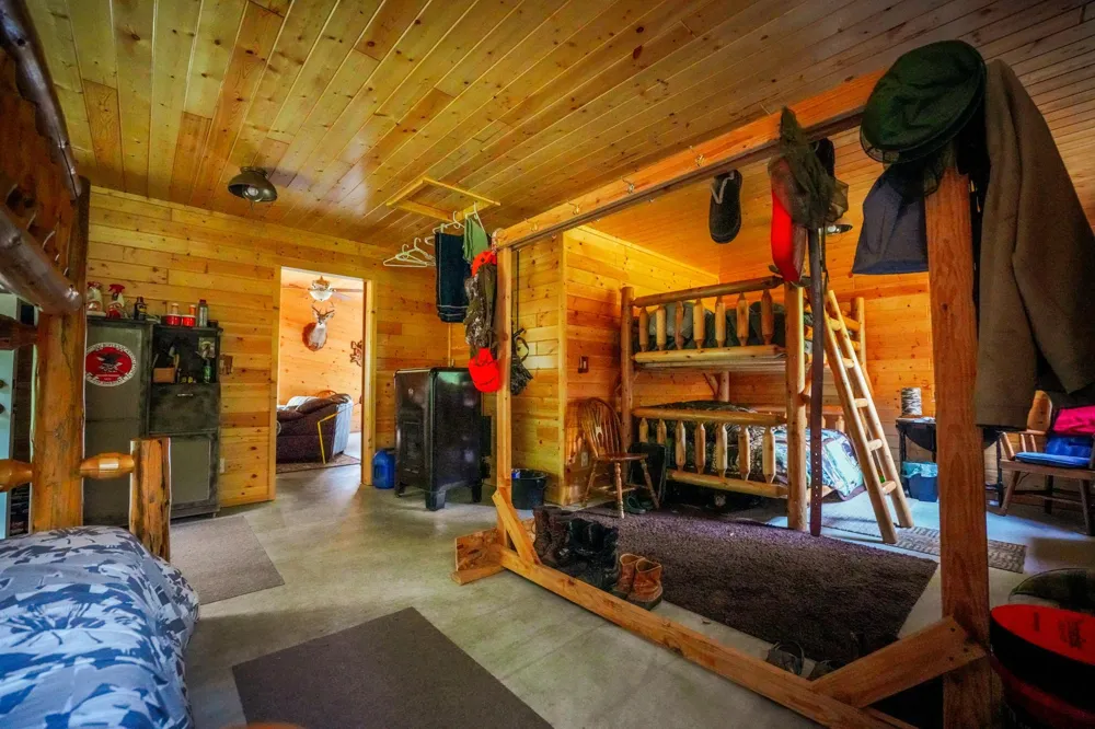 6991 Crane Lake Road Crane Lake, MN 55725