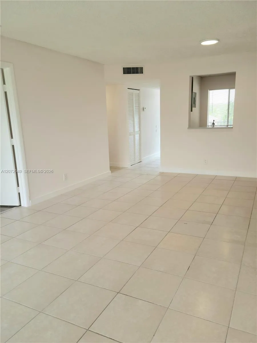 8620 Sherman Cir #306 Miramar, FL 33025