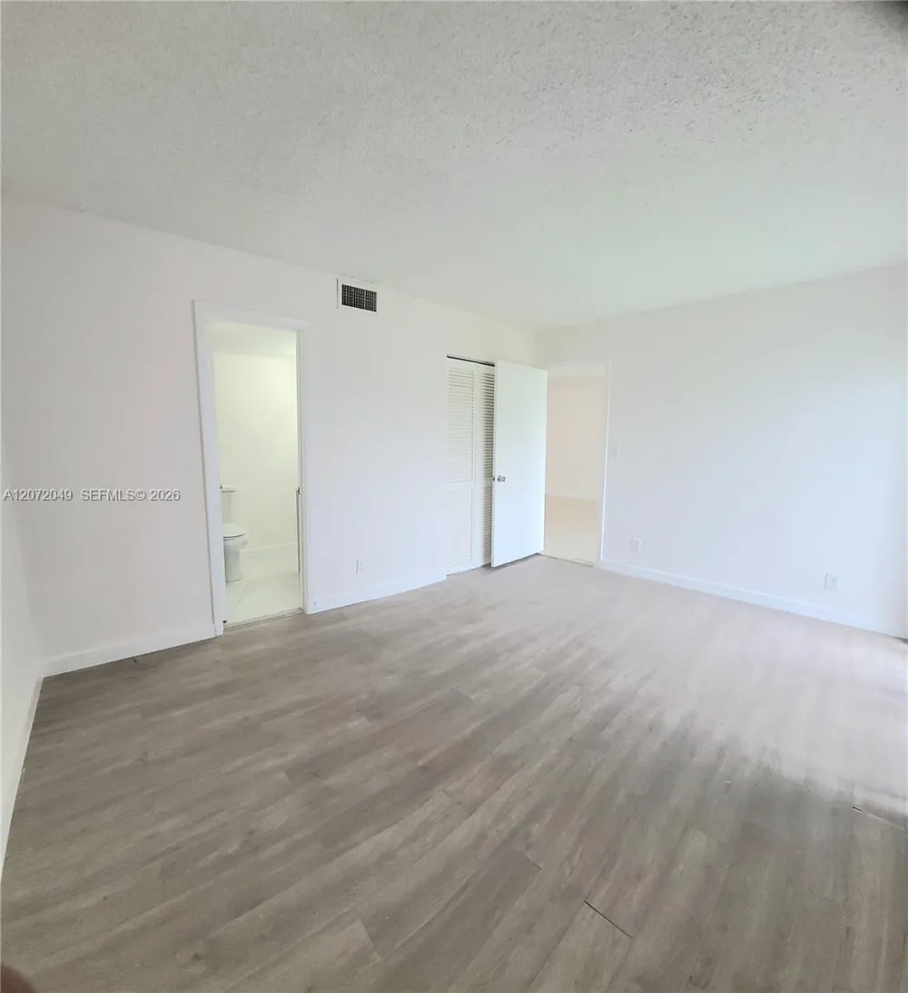 8620 Sherman Cir #306 Miramar, FL 33025