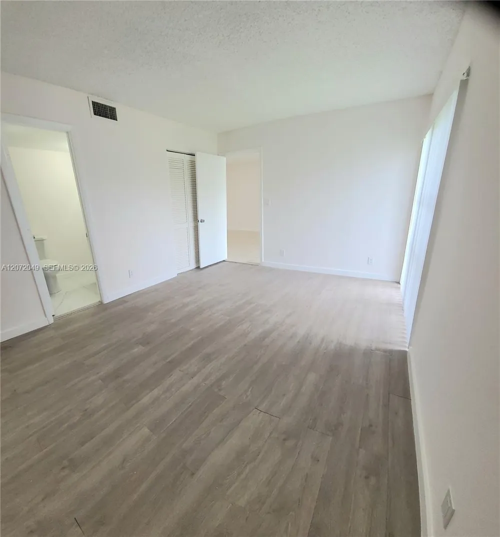 8620 Sherman Cir #306 Miramar, FL 33025