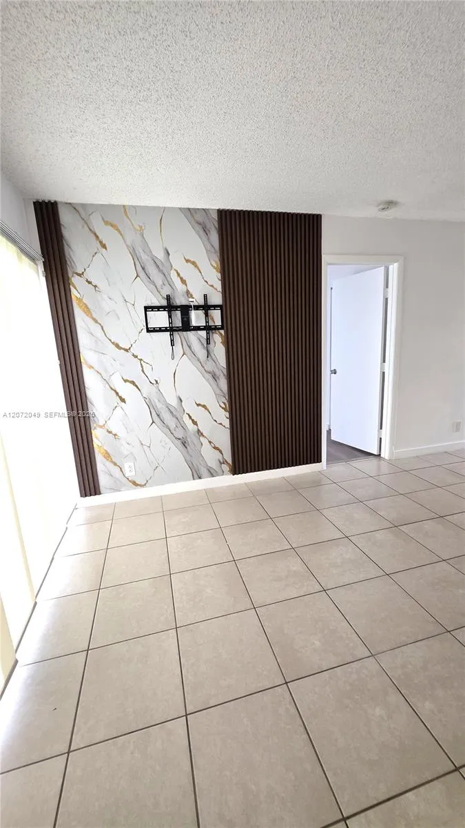 8620 Sherman Cir #306 Miramar, FL 33025