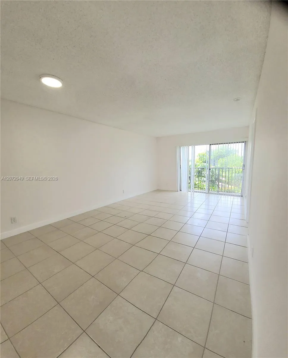 8620 Sherman Cir #306 Miramar, FL 33025