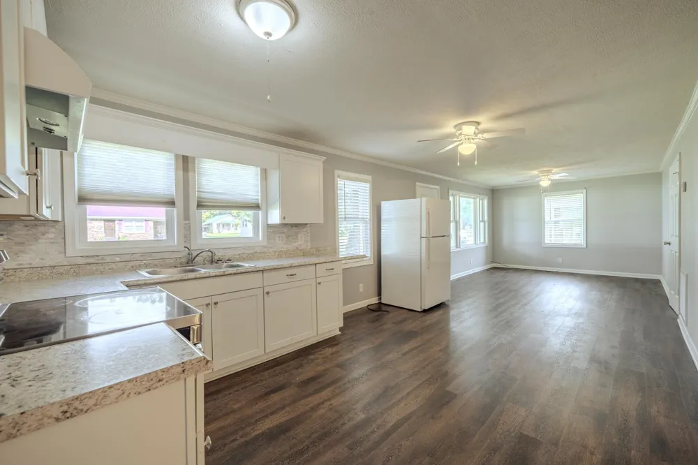 435 BELMONT ST Savannah, TN 38372
