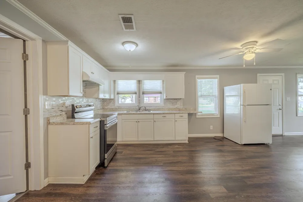 435 BELMONT ST Savannah, TN 38372