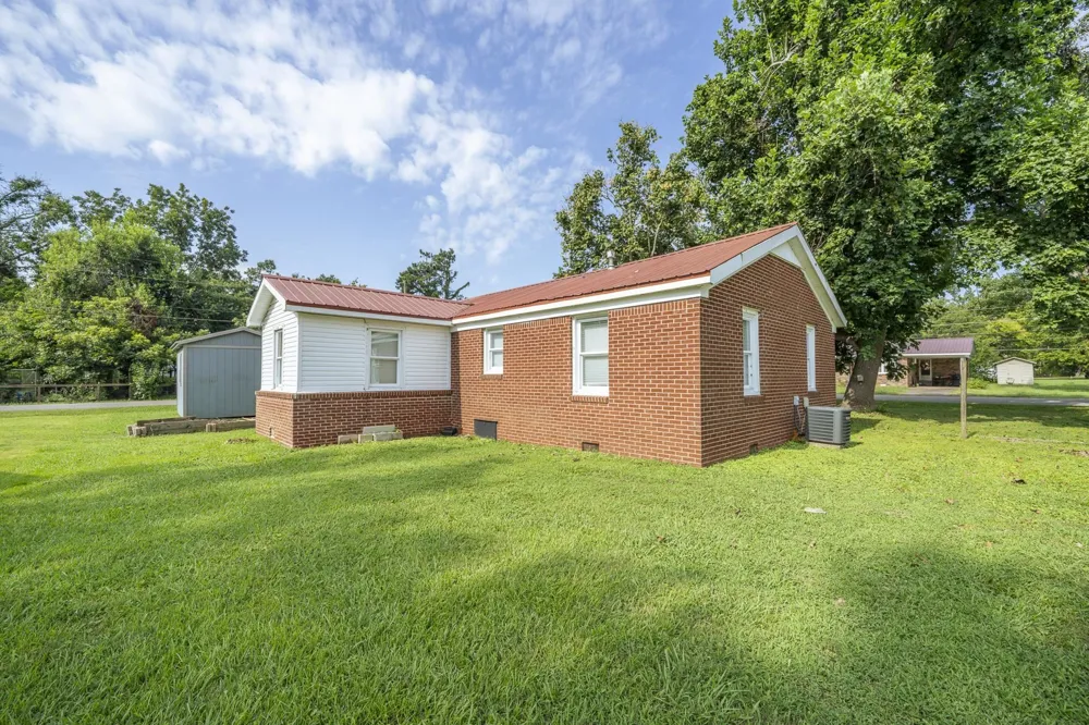 435 BELMONT ST Savannah, TN 38372