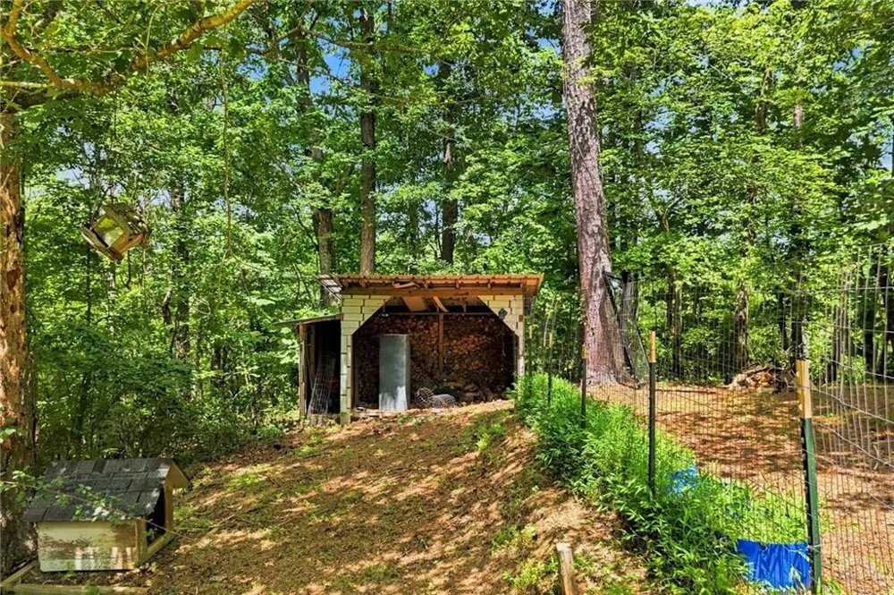 283 Ash Circle Waleska, GA 30183