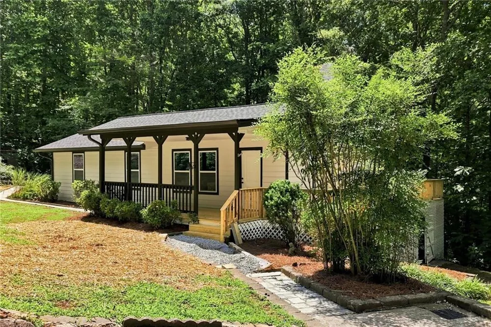 283 Ash Circle Waleska, GA 30183