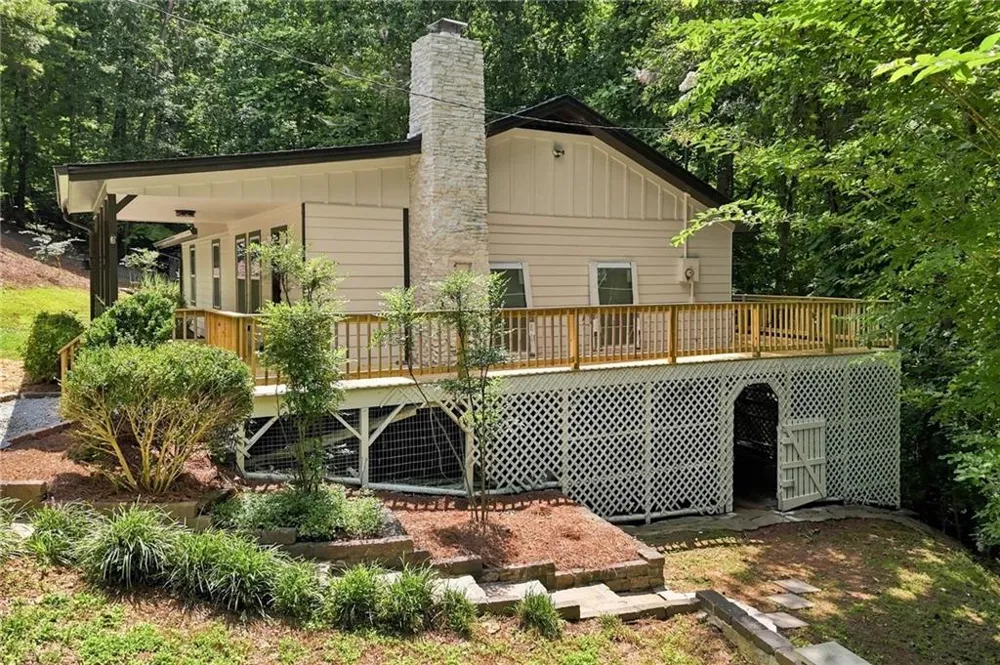 283 Ash Circle Waleska, GA 30183