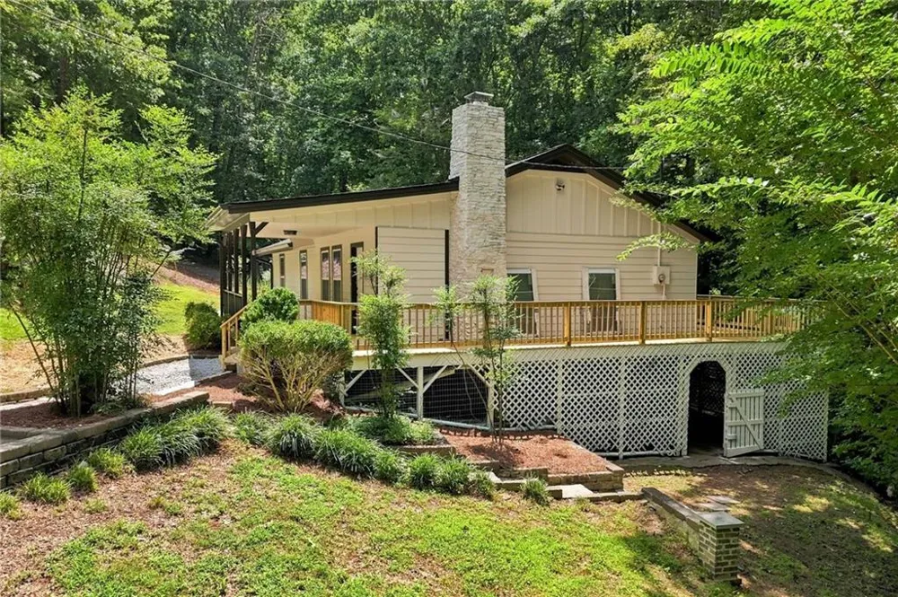 283 Ash Circle Waleska, GA 30183