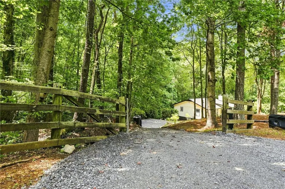 283 Ash Circle Waleska, GA 30183