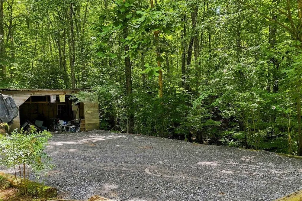 283 Ash Circle Waleska, GA 30183