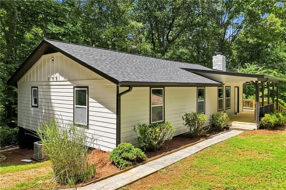 283 Ash Circle Waleska, GA 30183