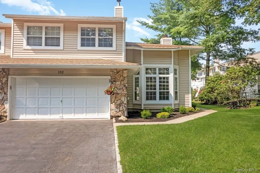 103 Colony Drive Holbrook, NY 11741
