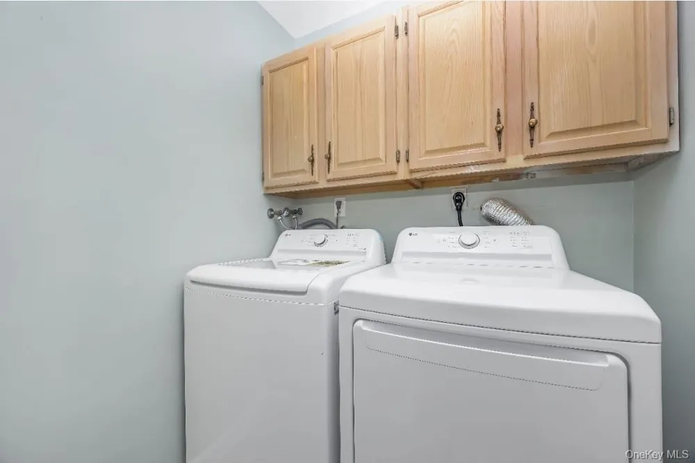 103 Colony Drive Holbrook, NY 11741