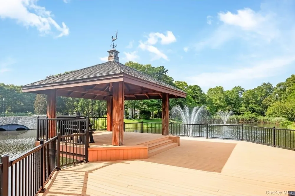 103 Colony Drive Holbrook, NY 11741