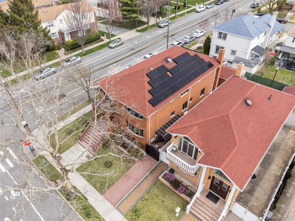 6903 Cloverdale Boulevard Oakland Gardens, NY 11364