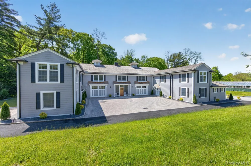 125 Horseshoe Road #Farm House Mill Neck, NY 11765