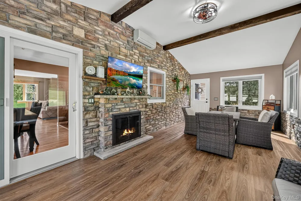10 Pine Drive Stony Point, NY 10980