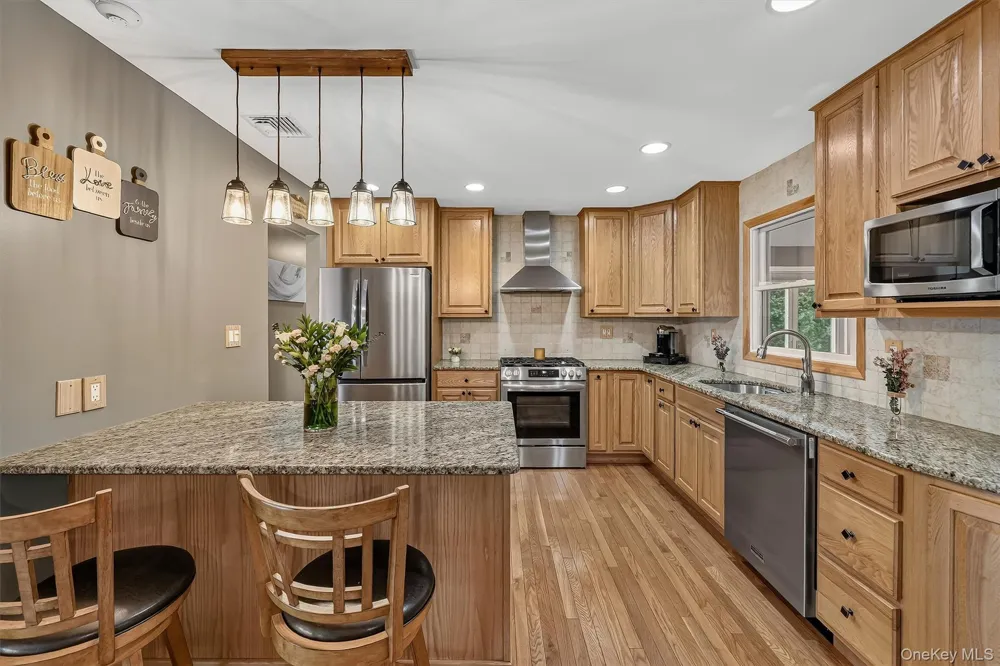 10 Pine Drive Stony Point, NY 10980