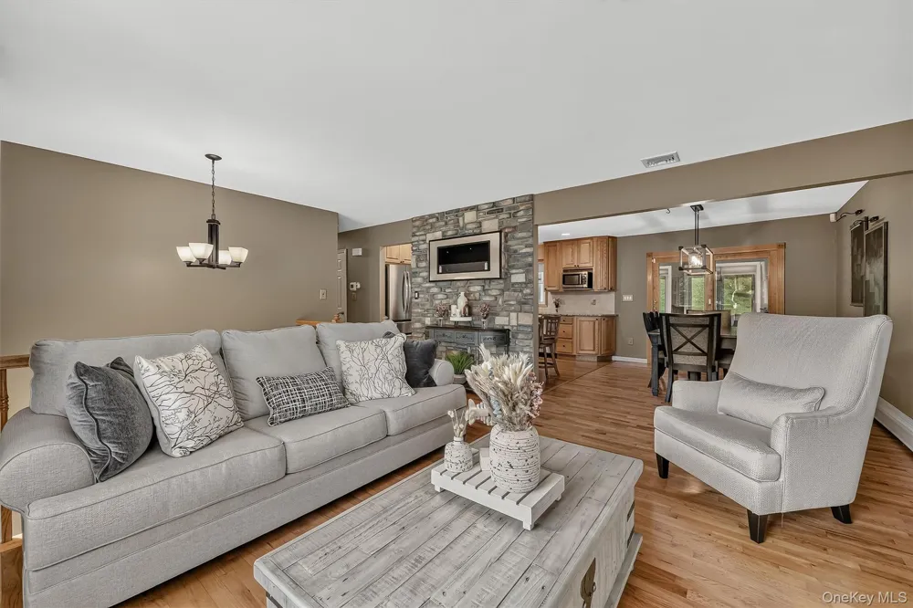 10 Pine Drive Stony Point, NY 10980
