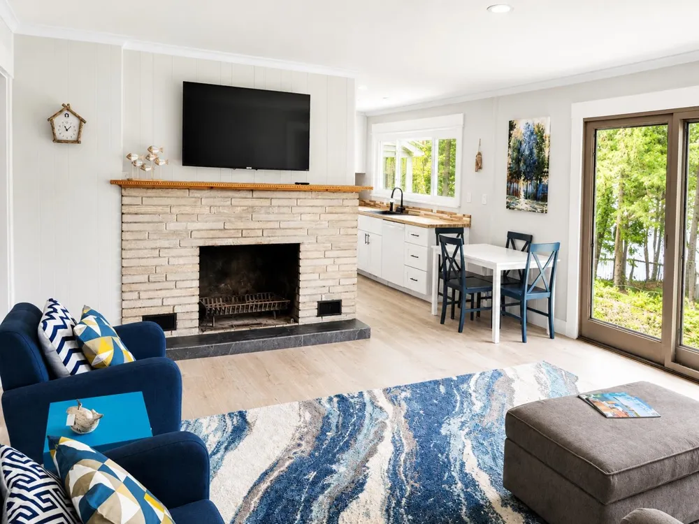 3340 Tibbets Drive East Bay Township, MI 49696