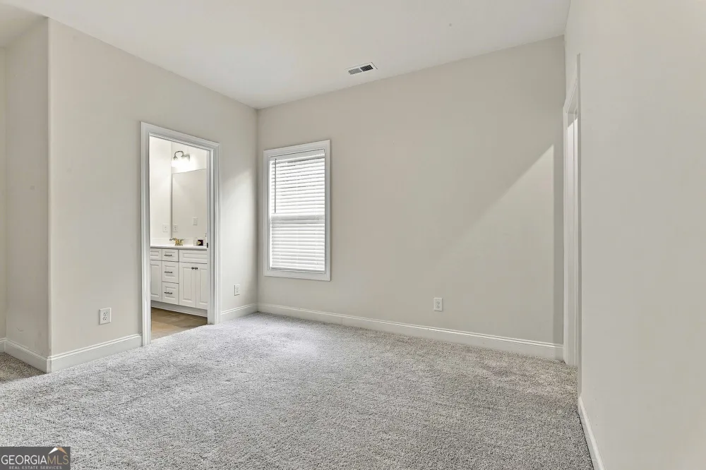32 Oakhurst TRL Sharpsburg, GA 30277