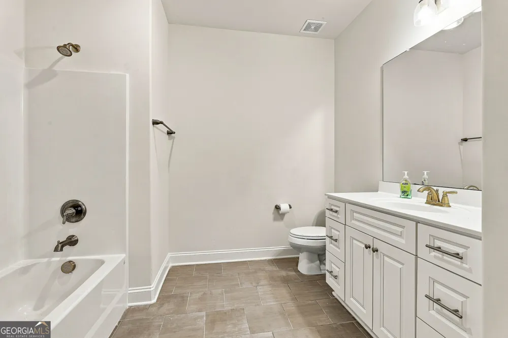 32 Oakhurst TRL Sharpsburg, GA 30277