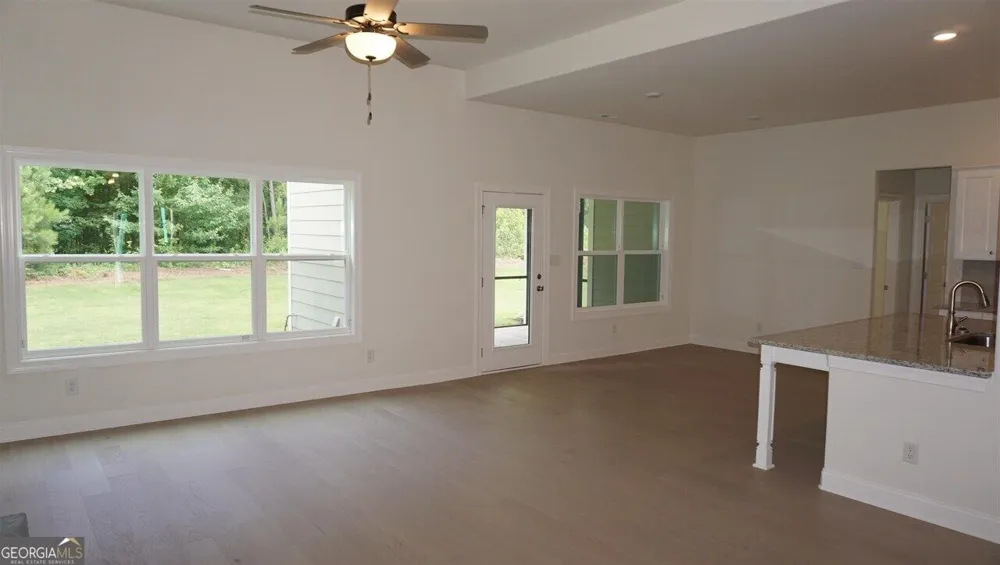 32 Oakhurst TRL Sharpsburg, GA 30277