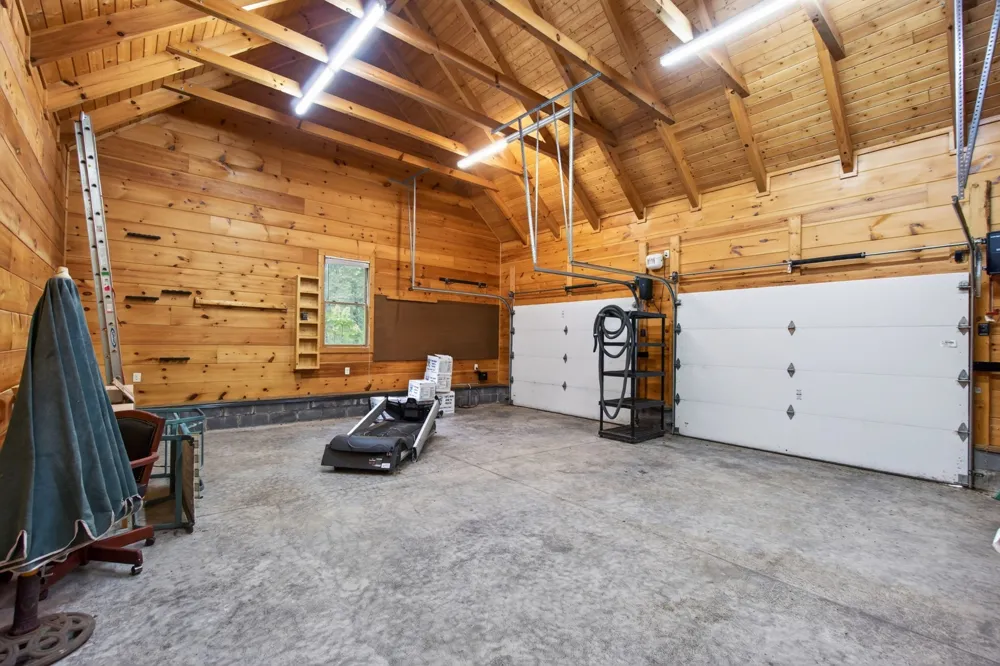 132 Doe Ct Spencer, TN 38585