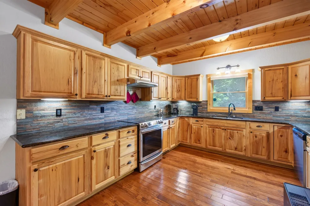 132 Doe Ct Spencer, TN 38585