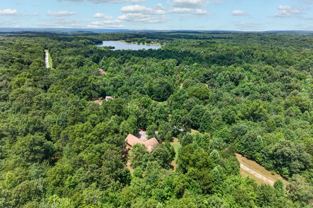 132 Doe Ct Spencer, TN 38585