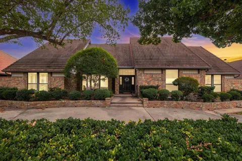 923 Wellington Drive