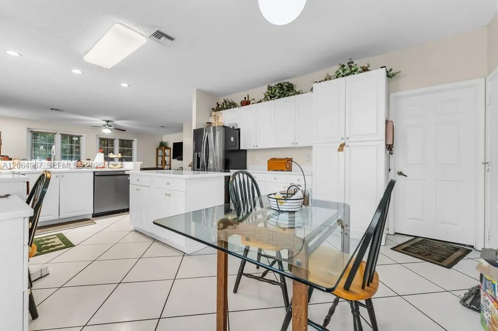 15887 NW 11th St Pembroke Pines, FL 33028