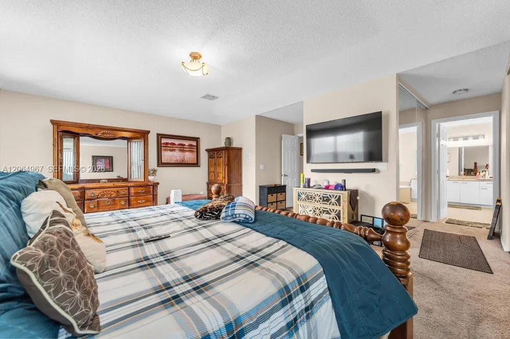 15887 NW 11th St Pembroke Pines, FL 33028