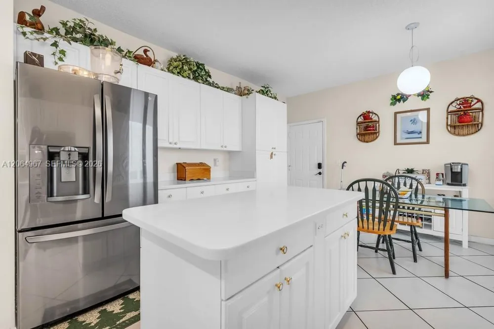 15887 NW 11th St Pembroke Pines, FL 33028