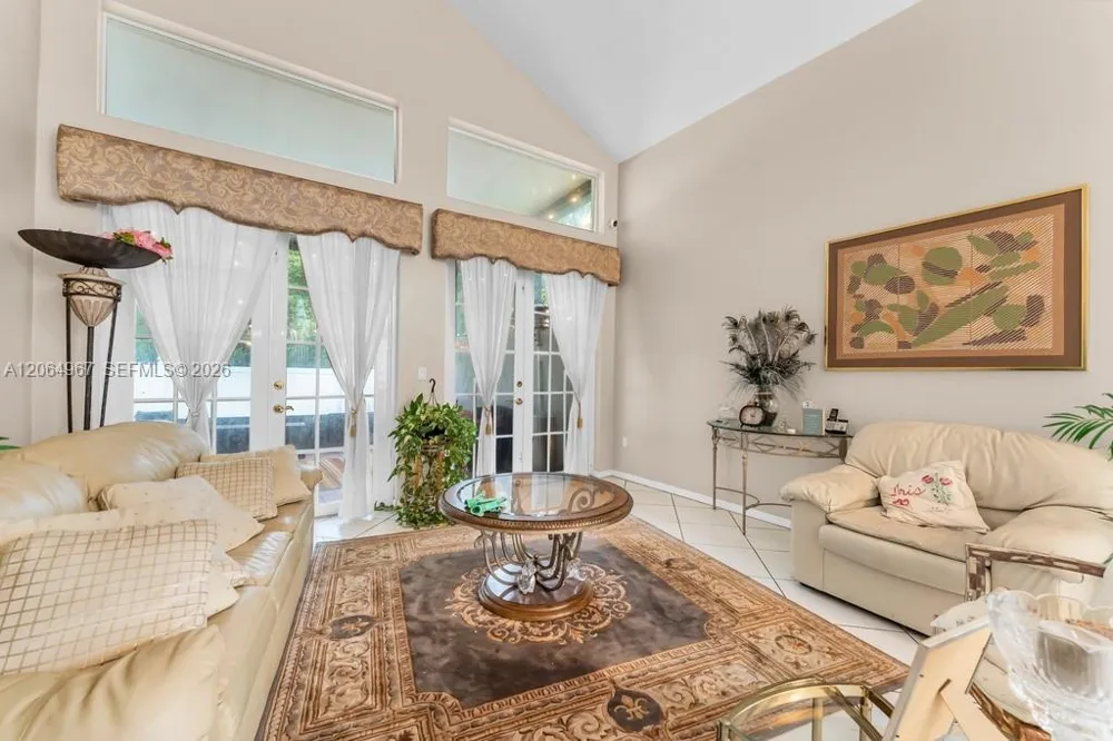 15887 NW 11th St Pembroke Pines, FL 33028