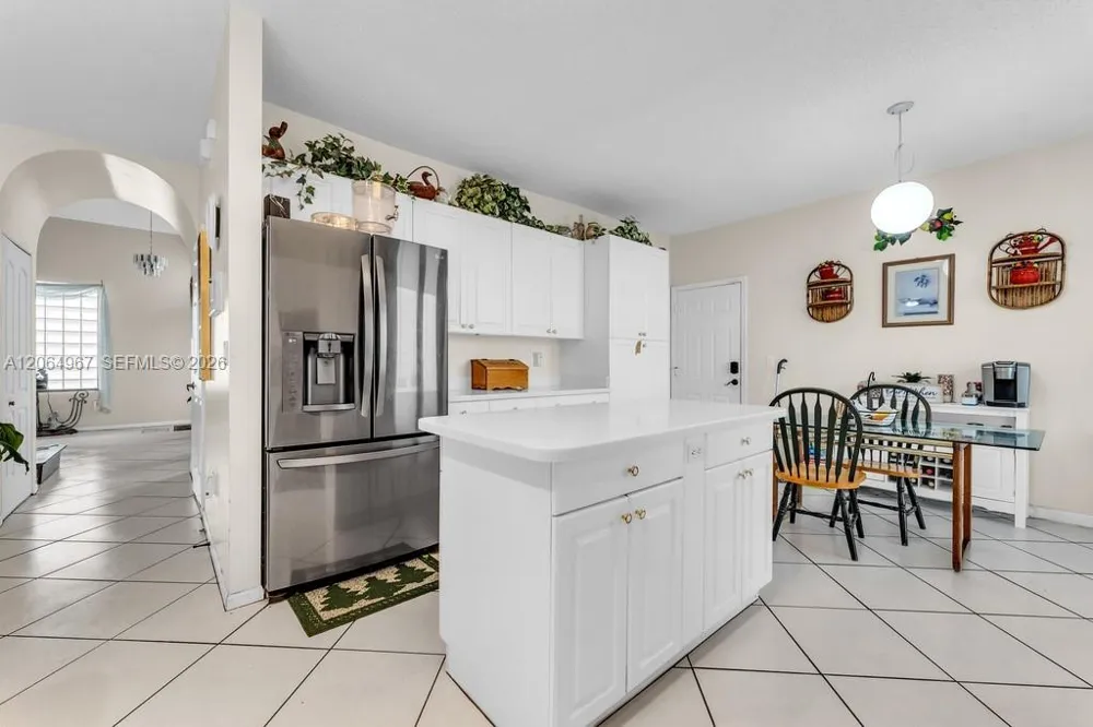 15887 NW 11th St Pembroke Pines, FL 33028