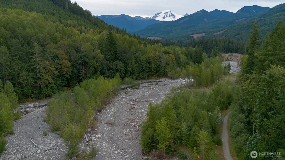 7449 Miller Way Glacier, WA 98244