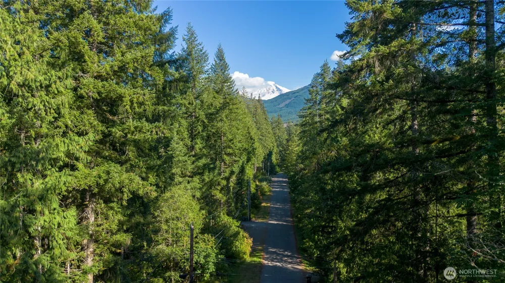 7449 Miller Way Glacier, WA 98244