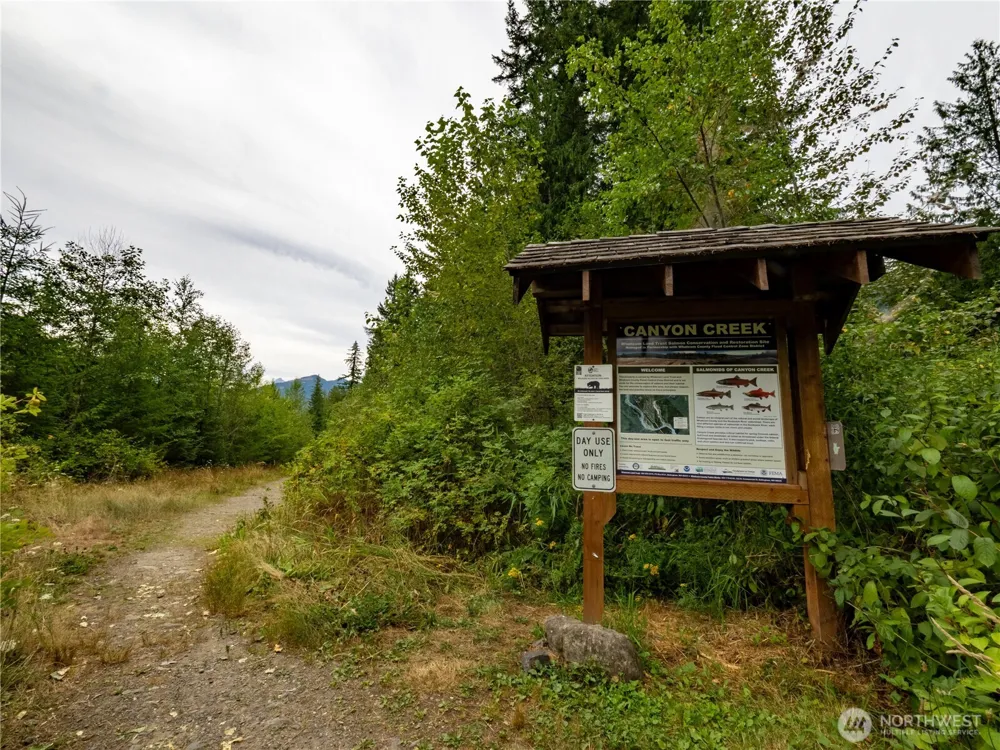 7449 Miller Way Glacier, WA 98244